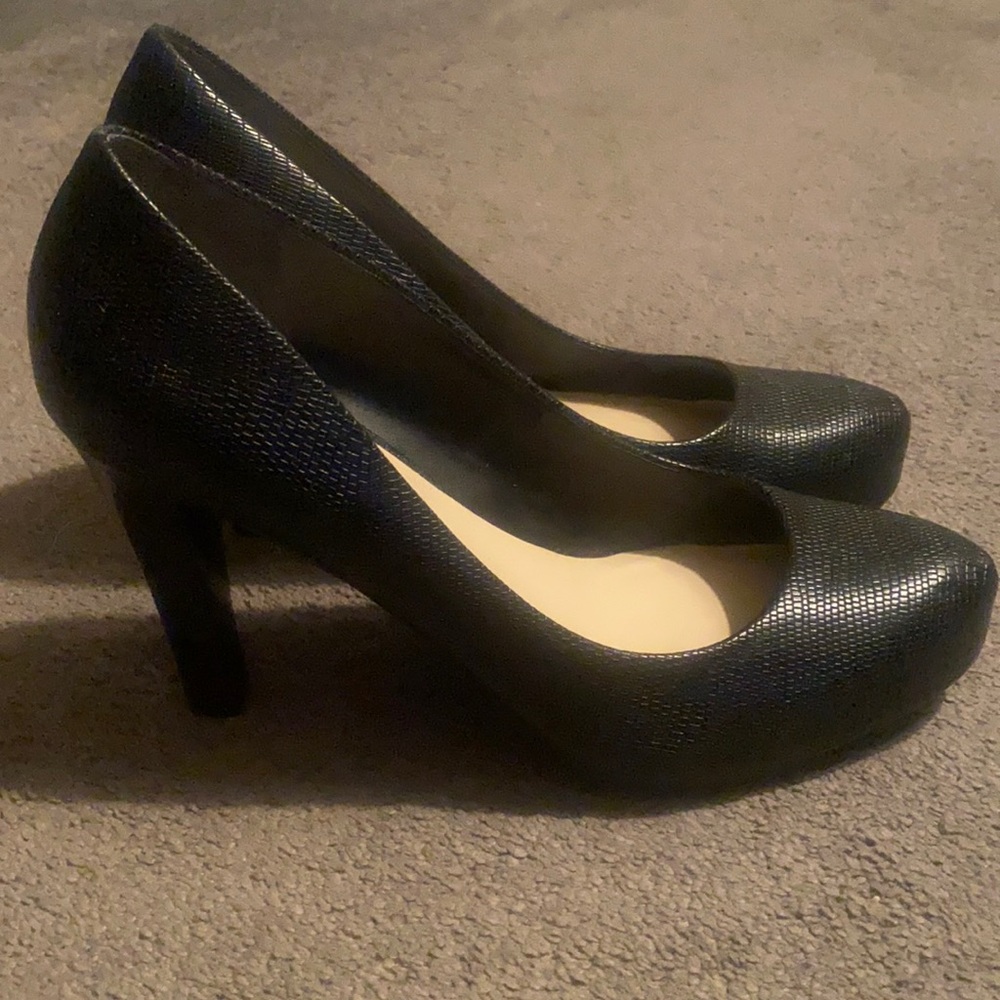 Franco sarto black pumps
